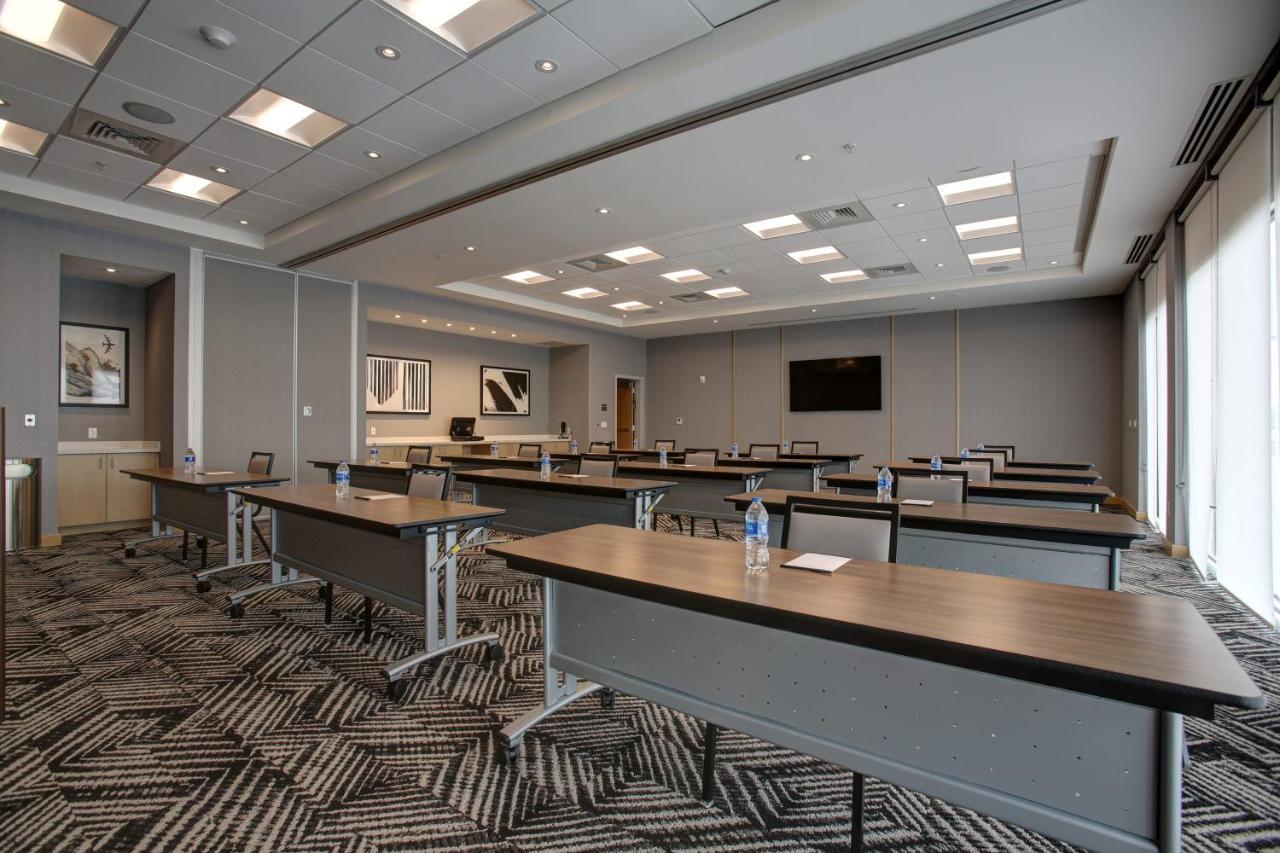 Hyatt Place At Wichita State University Экстерьер фото